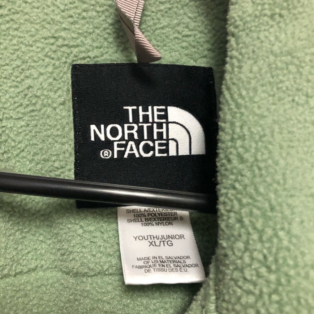 North face jacket - Picture 2 of 2